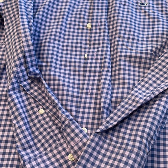 Men’s medium vineyard vines button down shirt - Picture 2 of 5